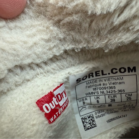 Sorel Waterproof Winter Boots - Picture 6 of 8